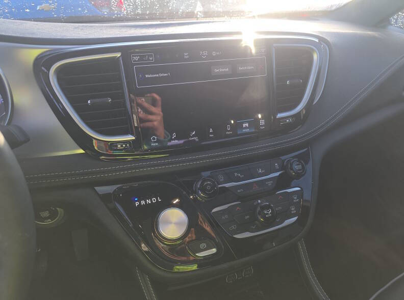 2025 Chrysler Pacifica Limited
