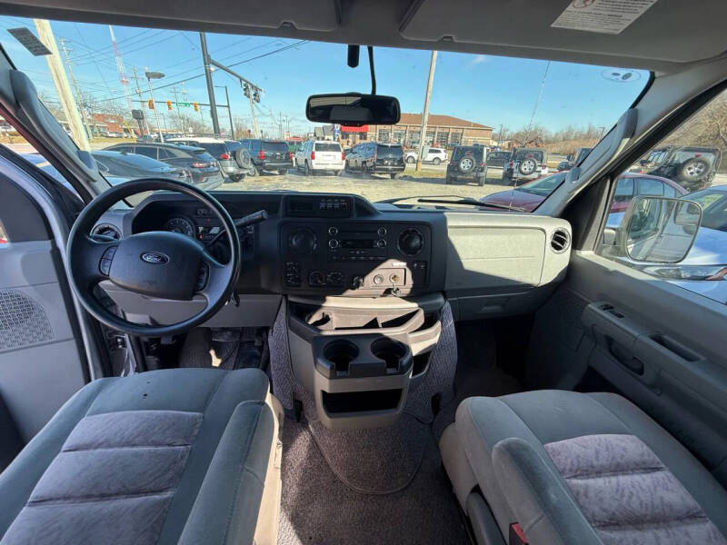 2014 Ford E-Series E-150