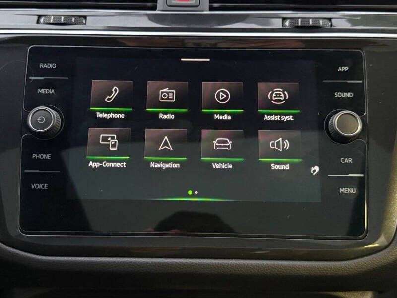 2023 Volkswagen Tiguan SE R-Line Black