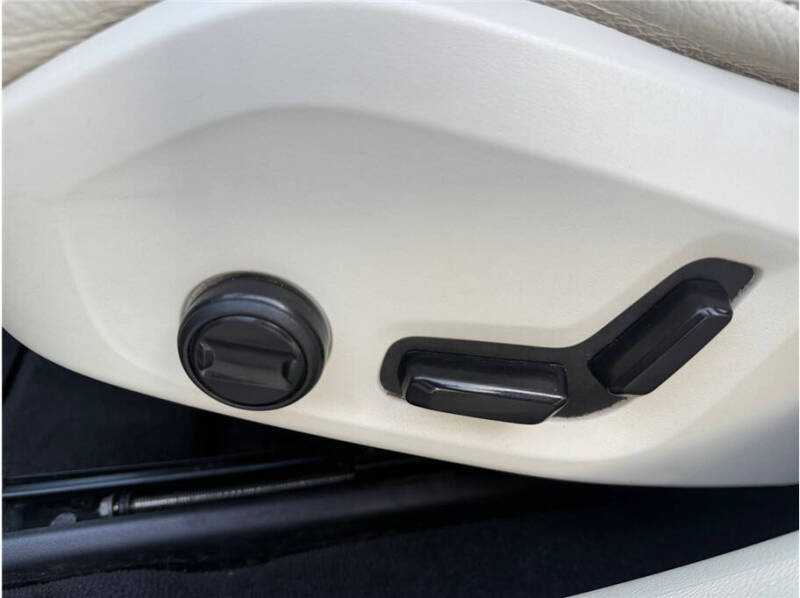 2020 Volvo V90 Cross Country T6