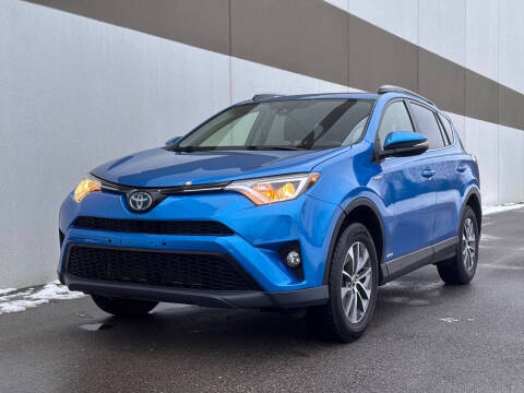 2017 Toyota RAV4 Hybrid XLE