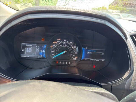 2024 Ford Edge Titanium