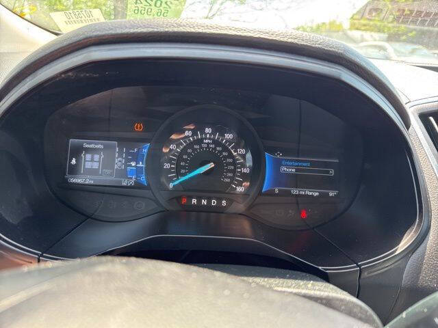 2024 Ford Edge Titanium