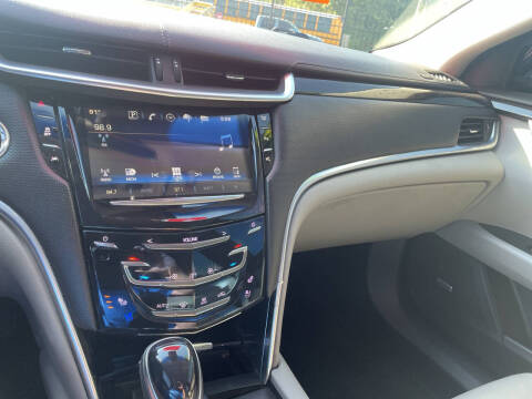 2016 Cadillac XTS Luxury
