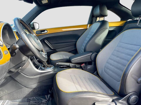 2017 Volkswagen Beetle 1.8T Dune