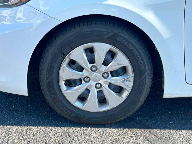 2016 Hyundai Accent SE