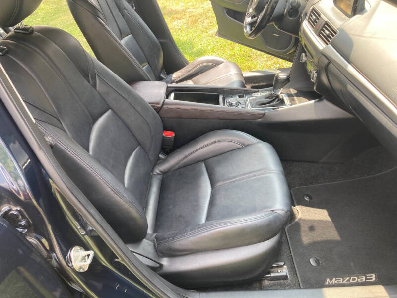 2018 Mazda MAZDA3 Touring