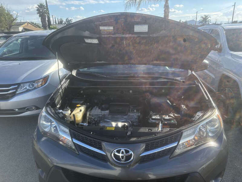2014 Toyota RAV4 LE