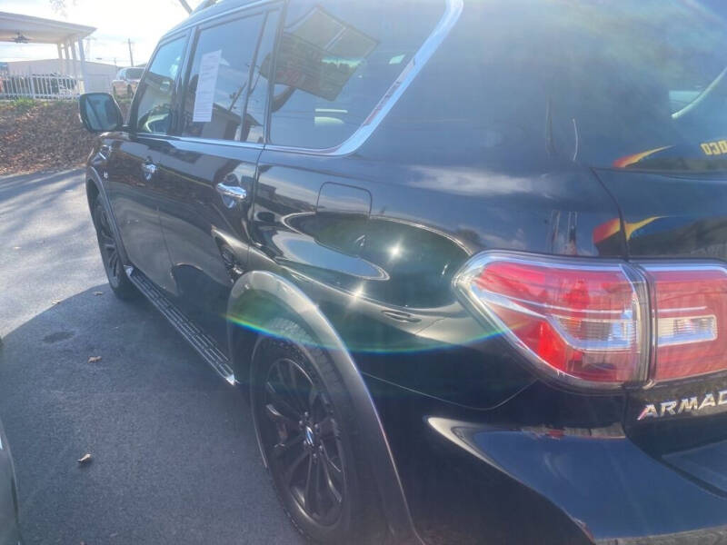 2017 Nissan Armada Platinum