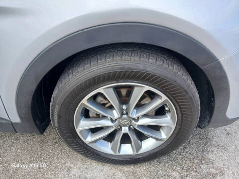 2017 Hyundai Santa Fe SE