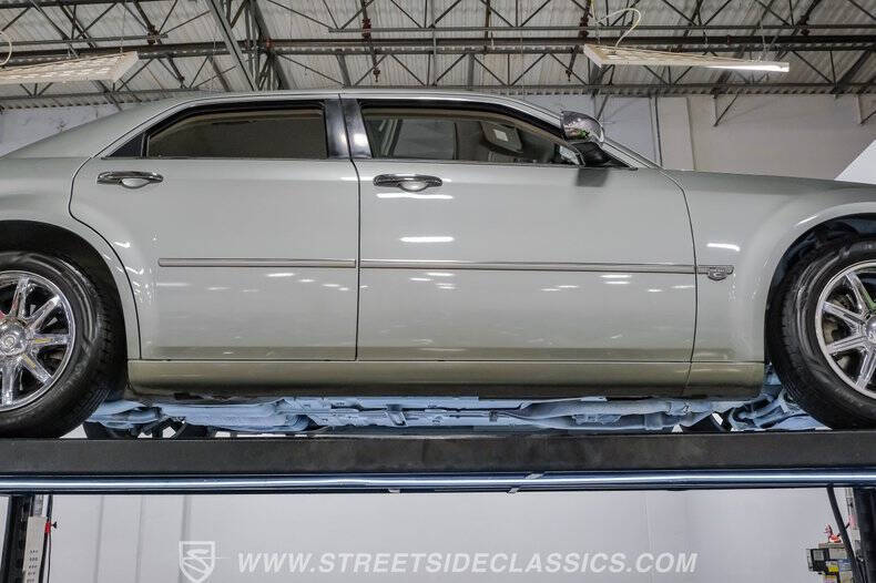 2005 Chrysler 300 C