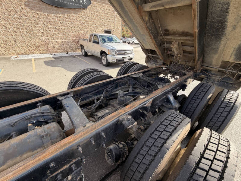 2013 Peterbilt Tri/A 367 8x4