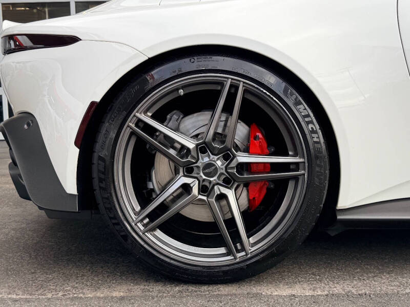 2020 Aston Martin Vantage