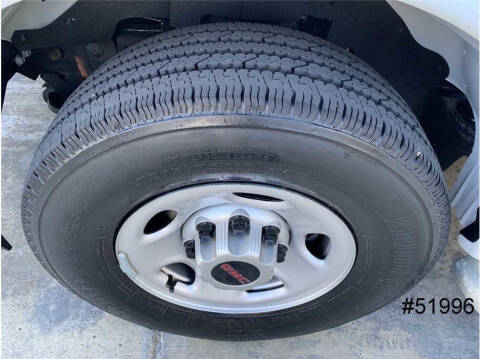 2023 GMC Savana 2500