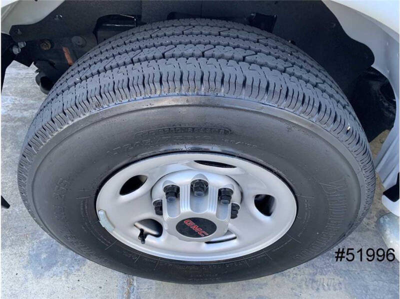 2023 GMC Savana 2500