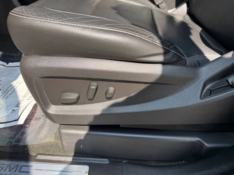 2016 GMC Yukon SLT