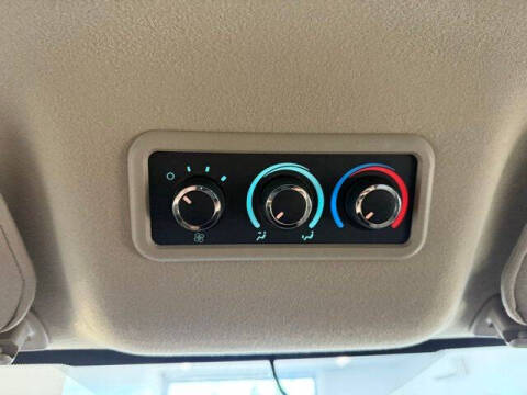 2025 Chevrolet Express LS 3500