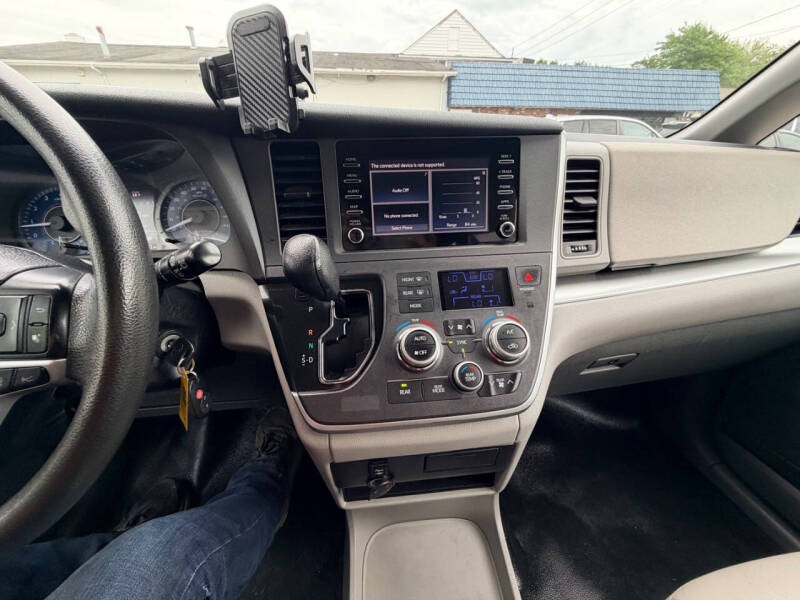 2020 Toyota Sienna L 7-Passenger