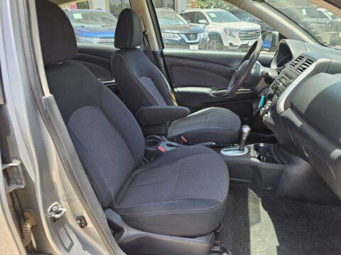 2014 Nissan Versa 1.6 SV