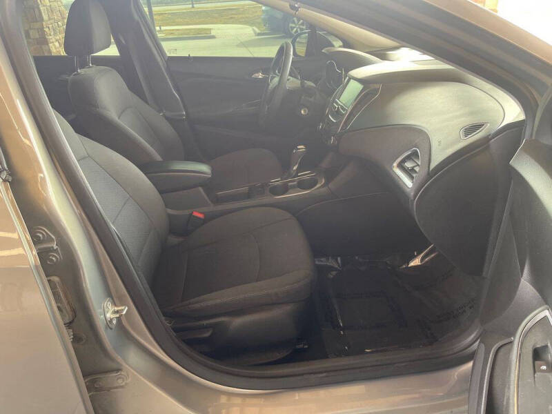 2018 Chevrolet Cruze LT Auto