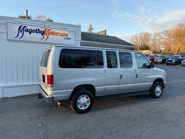 2013 Ford E-Series E-350 SD XLT