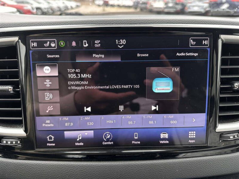 2023 Chrysler Pacifica Touring L