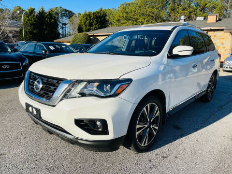 2017 Nissan Pathfinder for sale at Classic Luxury Motors in Buford GA