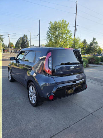 2016 Kia Soul +