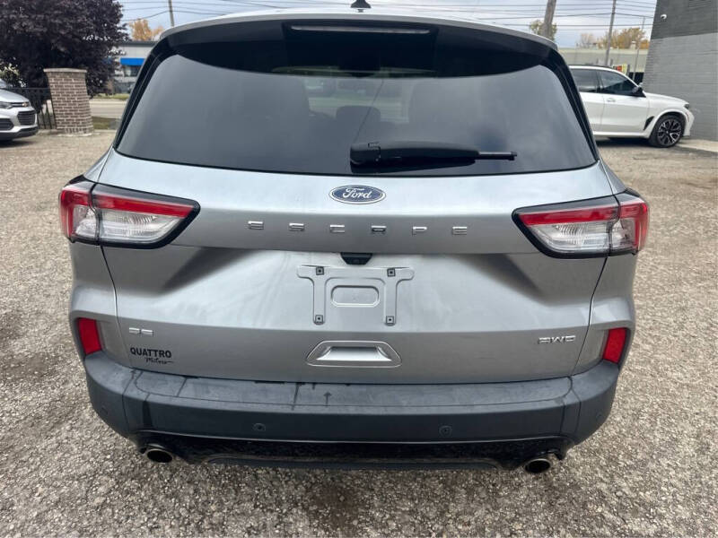 2021 Ford Escape SE