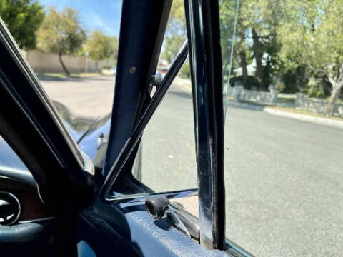 1972 Mercedes-Benz 280-Class