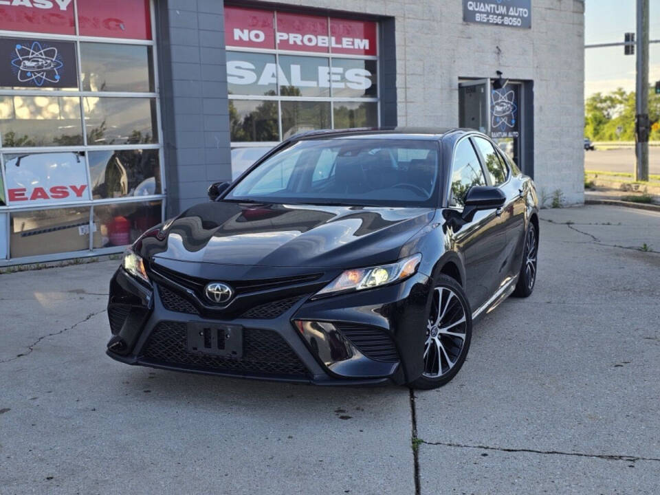 2020 Toyota Camry for sale at Quantum Auto Co in Plainfield, IL