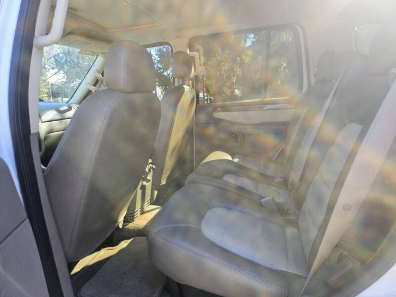 2004 Ford Explorer Eddie Bauer