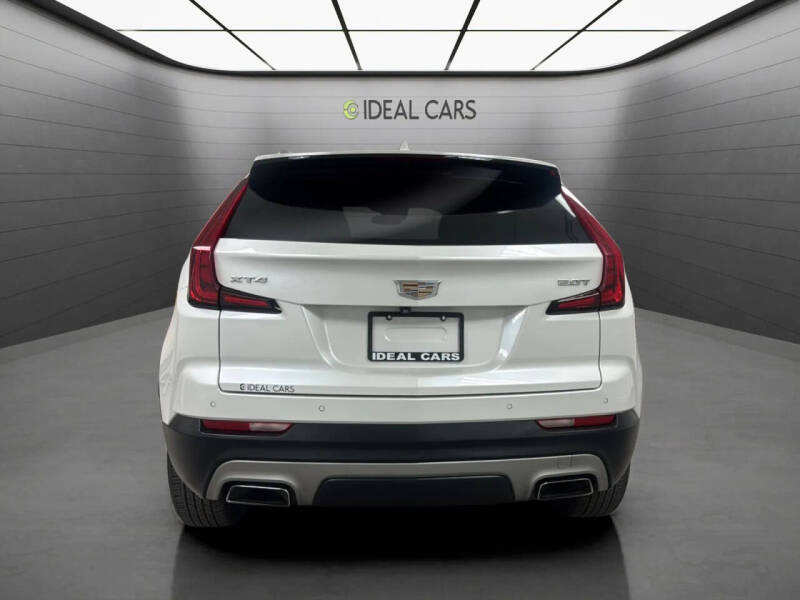 2019 Cadillac XT4 Premium Luxury