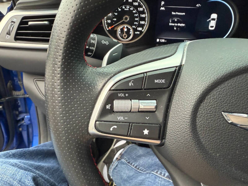 2023 Genesis G70 2.0T