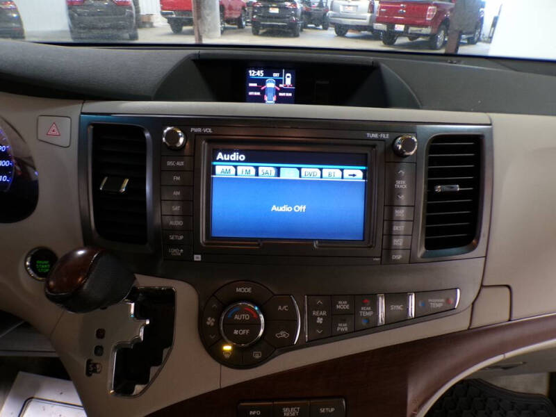 2011 Toyota Sienna XLE 7-Passenger