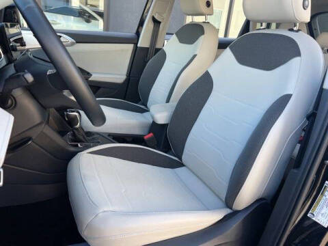 2025 Volkswagen Taos SE