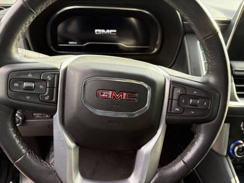 2022 GMC Yukon SLT