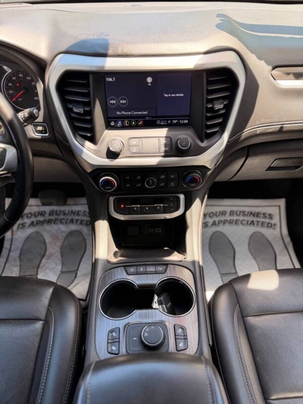2023 GMC Acadia SLT