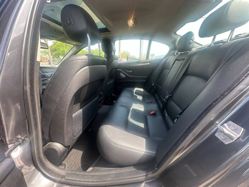 2015 BMW 5 Series 528i