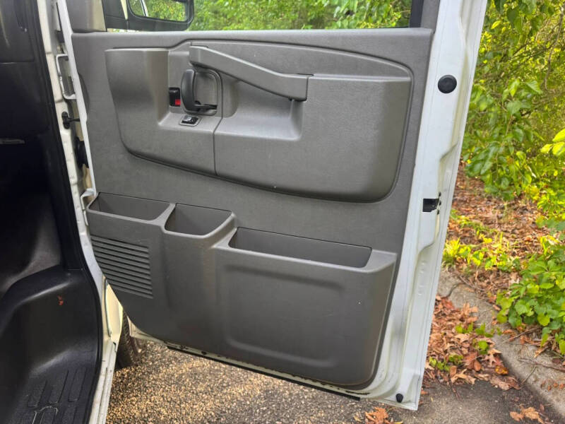 2017 Chevrolet Express 2500