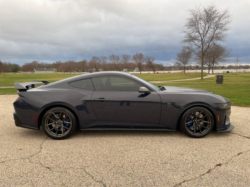 2024 Ford Mustang Dark Horse's photo
