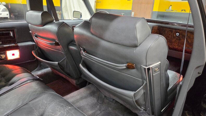 1990 Cadillac Brougham