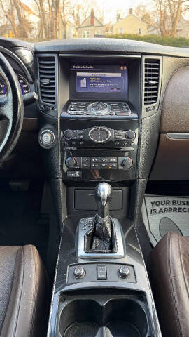 2011 Infiniti FX35
