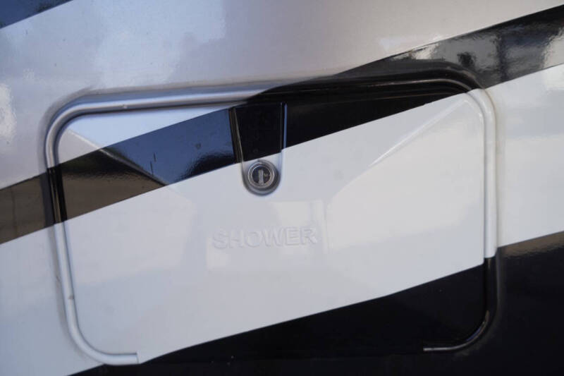 2023 Thor Motor Coach Quantum