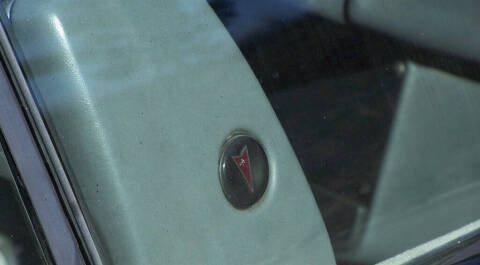 1990 Pontiac Sunbird LE