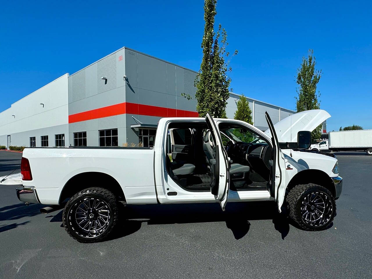 2018 Ram 3500 for sale at MISHA MASTER MOTORZ LLC in Portland, OR