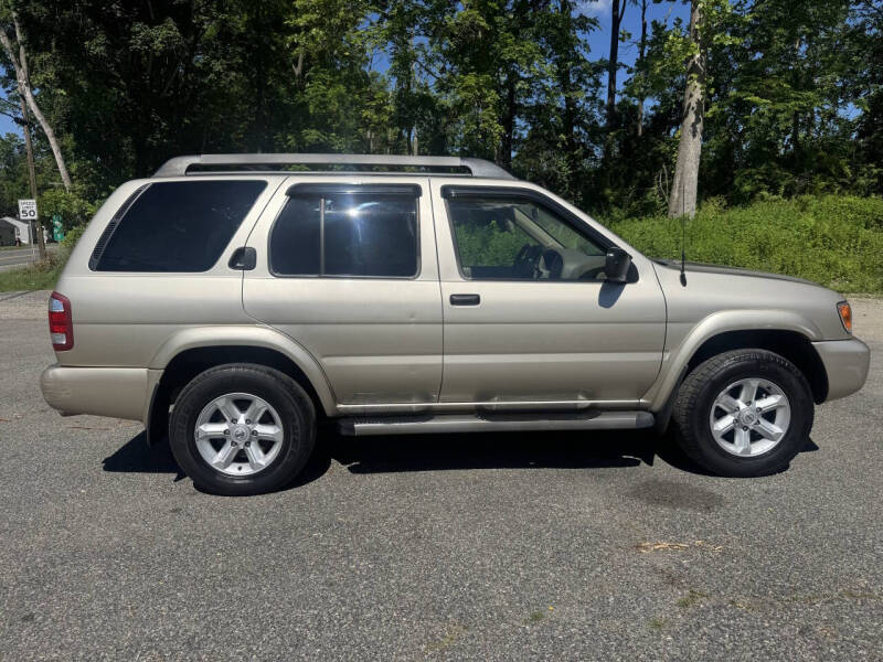 2003 Nissan Pathfinder SE