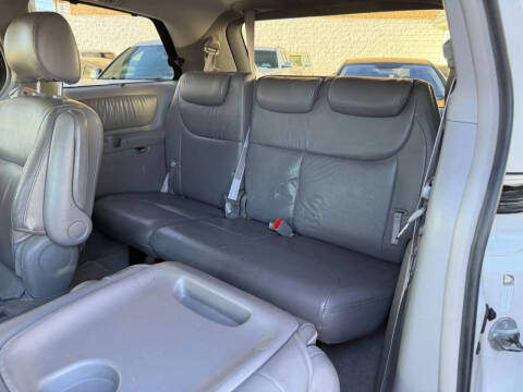 2004 Toyota Sienna