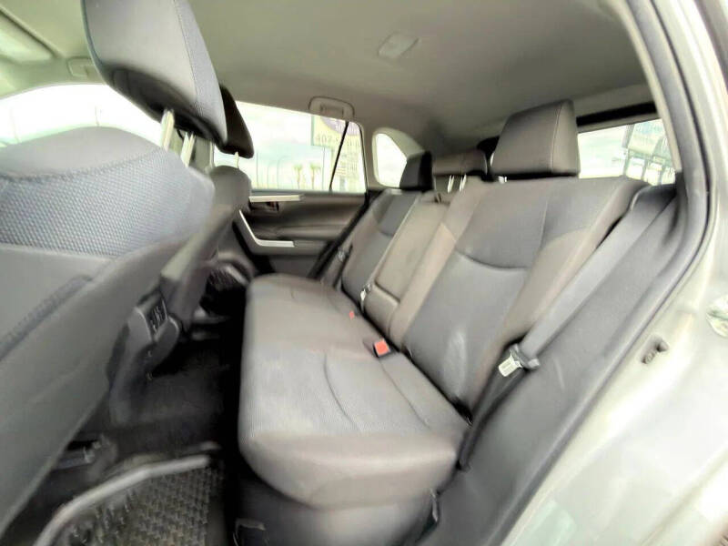 2022 Toyota RAV4 Hybrid LE