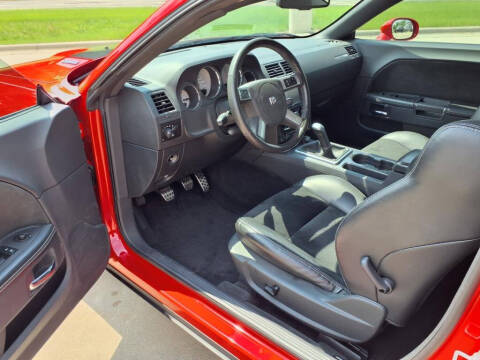 2009 Dodge Challenger SRT8